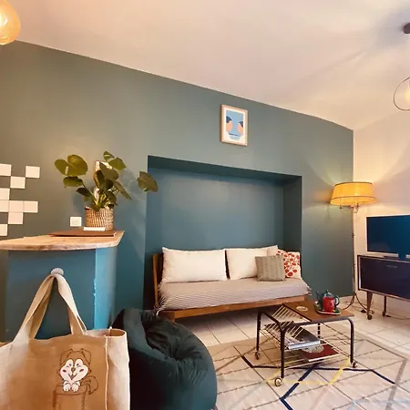 Les Toits Wifi Gratuit Vue Cœur De Historique Et Halles Appartement