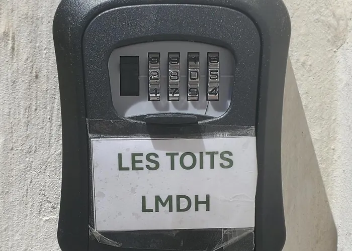Les Toits Wifi Gratuit Vue Coeur De Historique Et Halles *